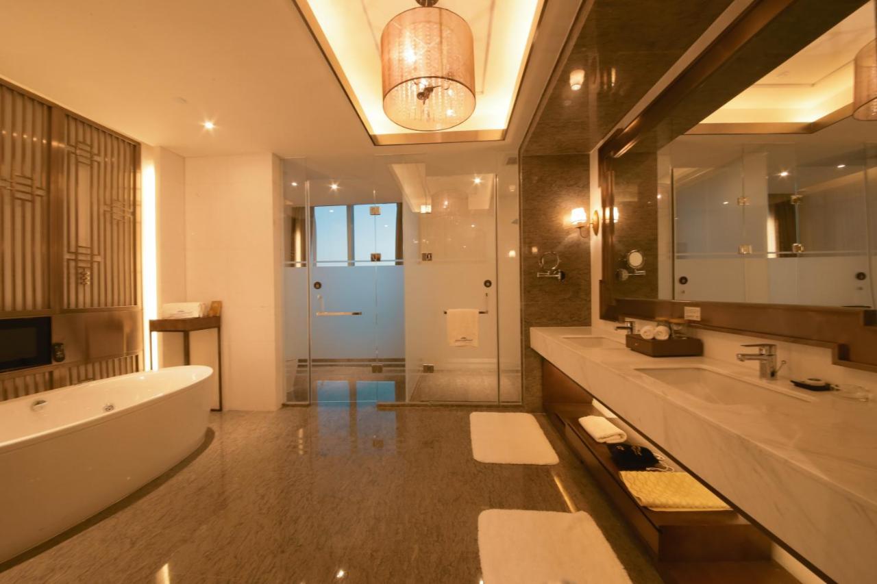 Howard Johnson Xiangyu Plaza Linyi Linyi  Dış mekan fotoğraf