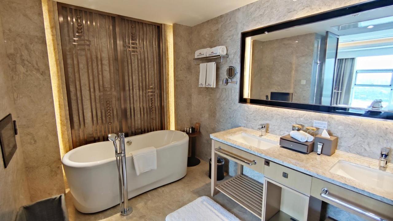 Howard Johnson Xiangyu Plaza Linyi Linyi  Dış mekan fotoğraf